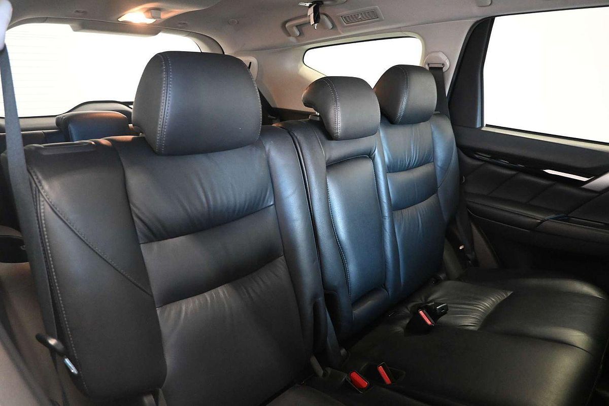 2017 Mitsubishi Pajero Sport Exceed QE