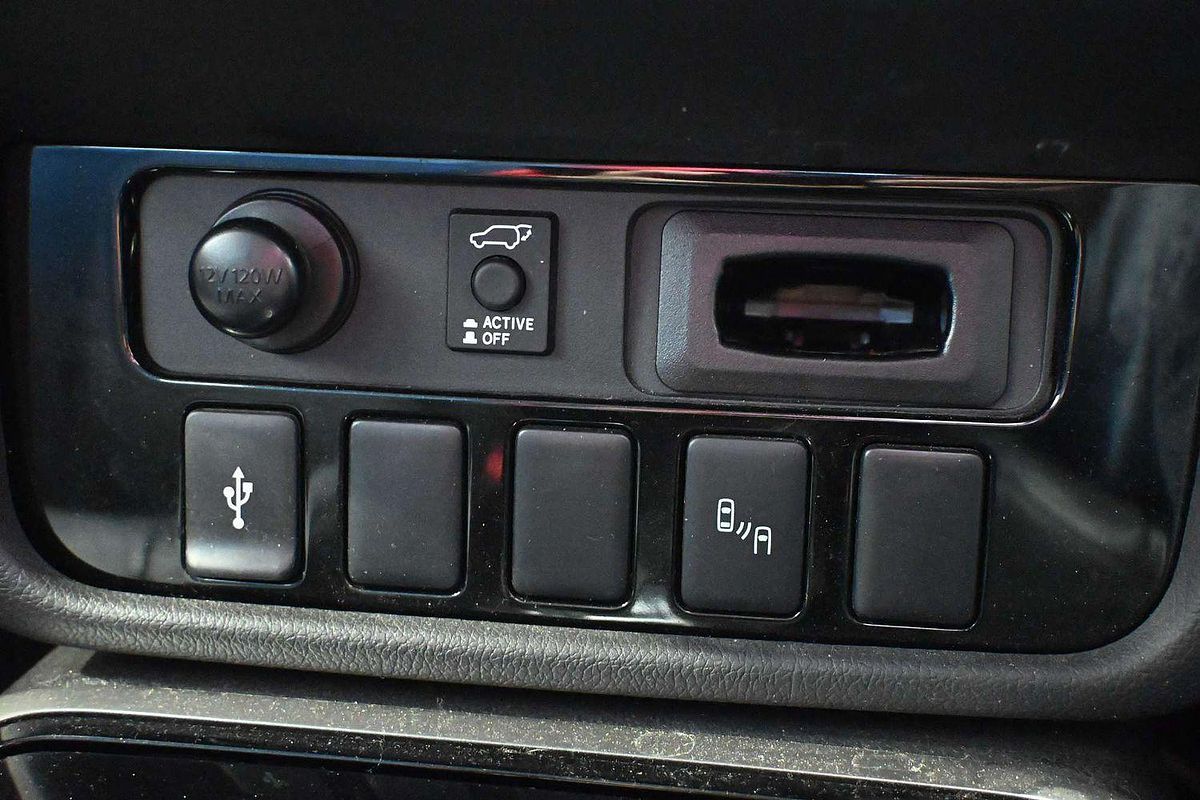 2018 Mitsubishi Outlander Exceed ZL