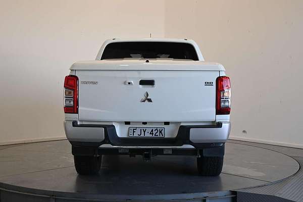 2018 Mitsubishi Triton GLX MR 4X4