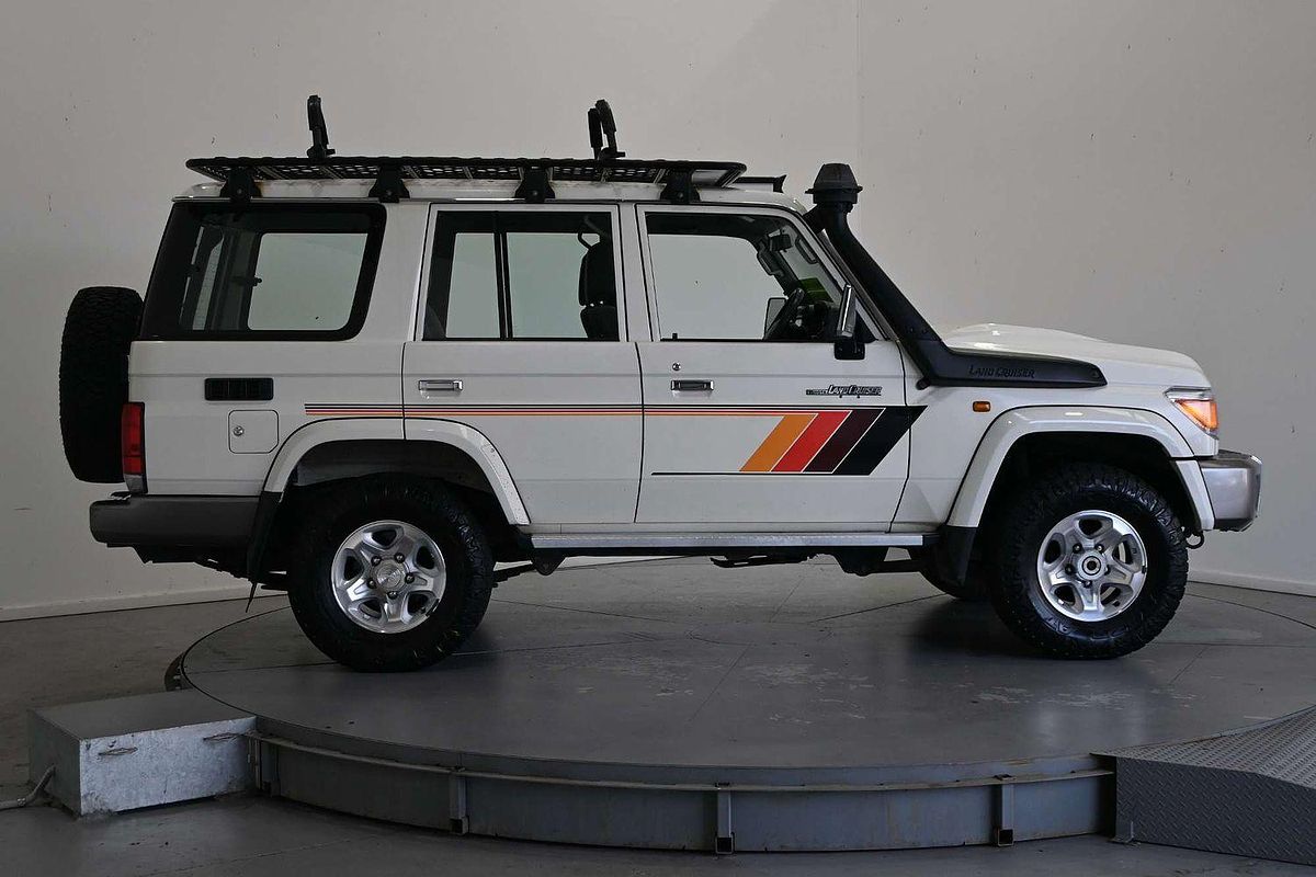 2019 Toyota Landcruiser GXL VDJ76R