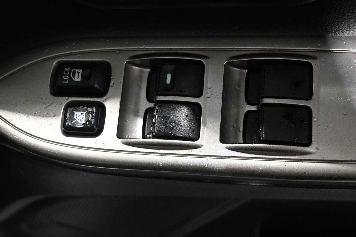 2017 Mitsubishi Pajero GLX NX