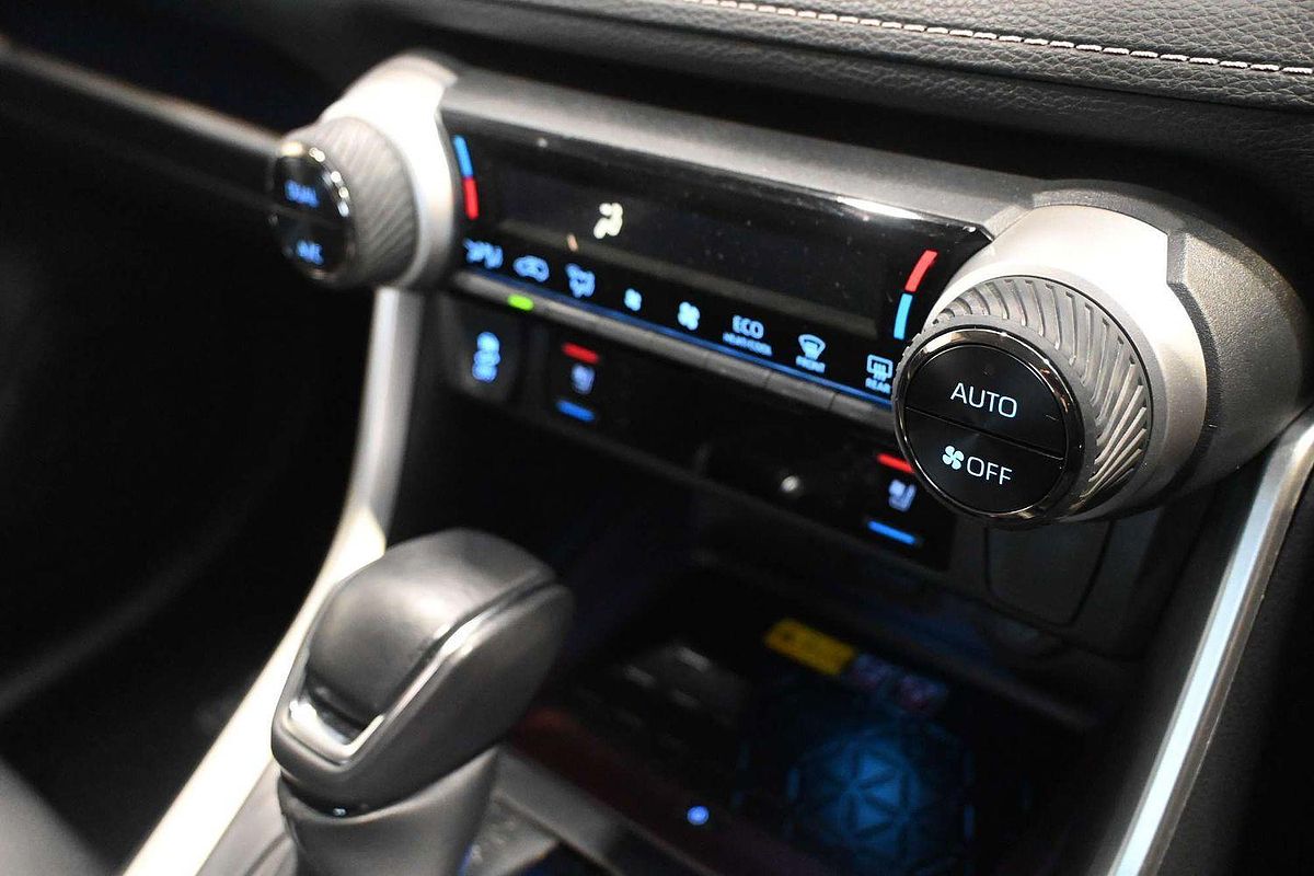 2022 Toyota RAV4 Cruiser AXAH52R