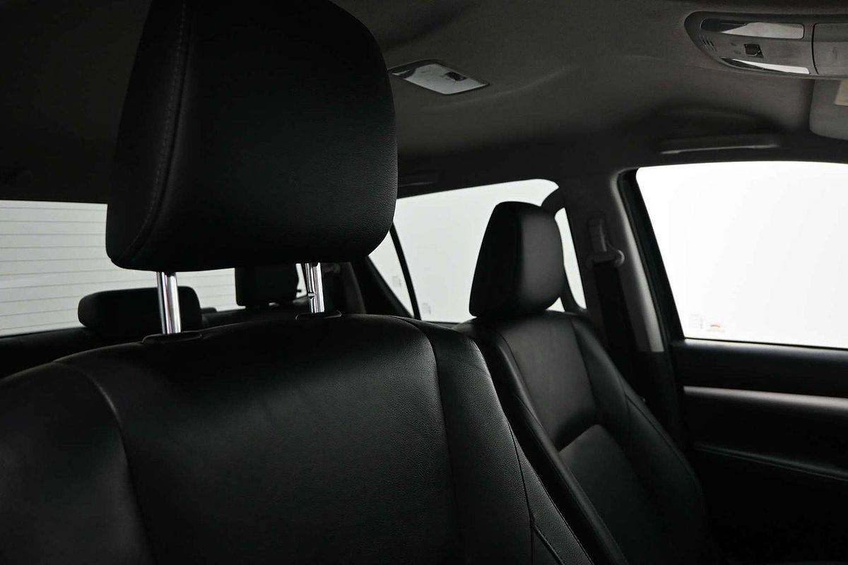 2018 Toyota Hilux SR5 GUN126R 4X4