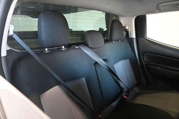 2020 Mitsubishi Triton GLX-R MR 4X4