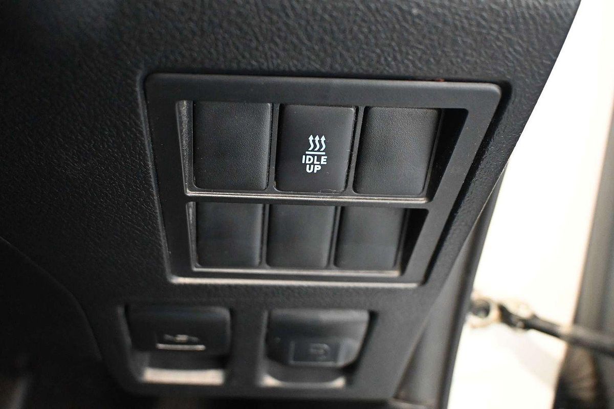 2016 Toyota Hilux SR5 GUN126R 4X4