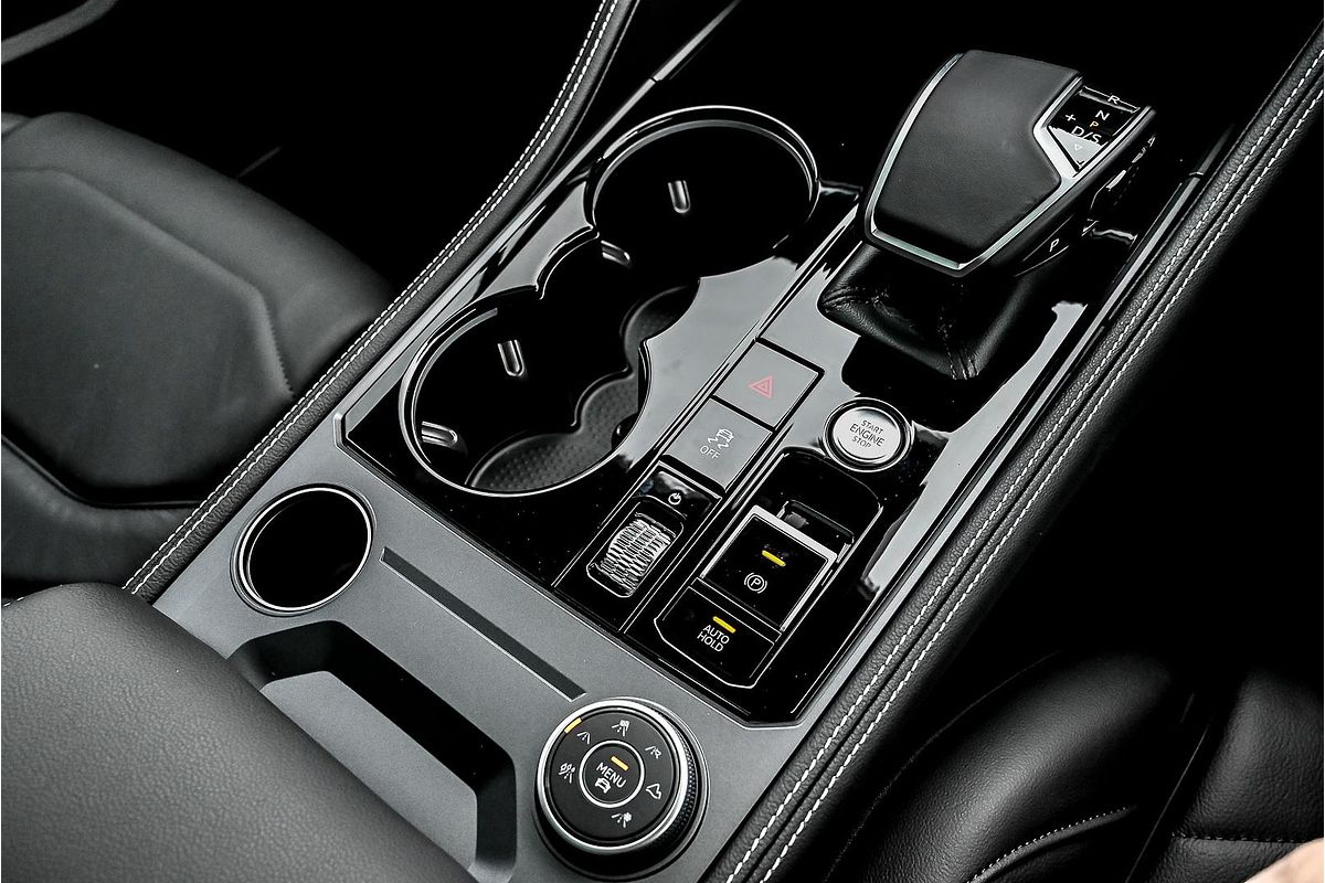 2025 Volkswagen Touareg 170TDI RC