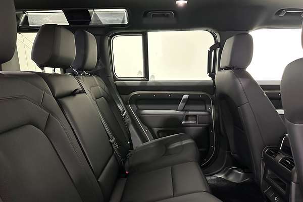 2025 Land Rover Defender 110 D350 X-Dynamic SE L663