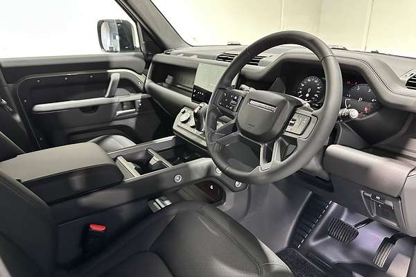 2025 Land Rover Defender 110 D350 X-Dynamic SE L663