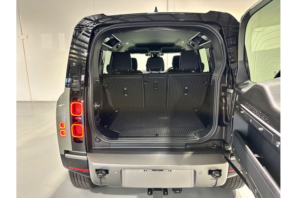 2025 Land Rover Defender 110 D350 X-Dynamic SE L663