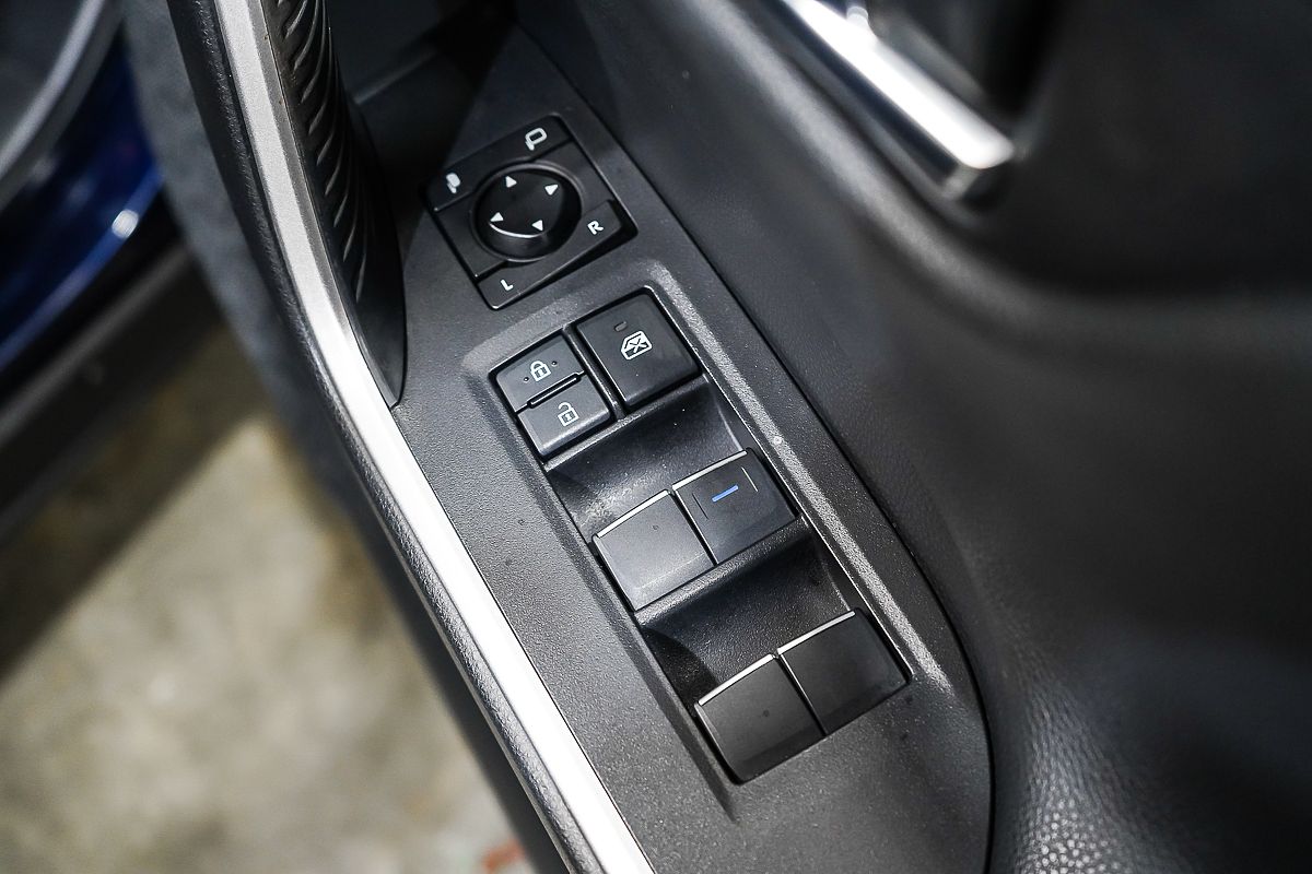 2019 Toyota RAV4 Cruiser MXAA52R