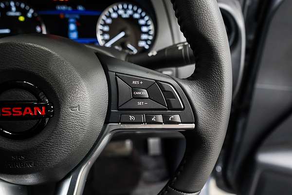 2025 Nissan Navara PRO-4X D23 4X4