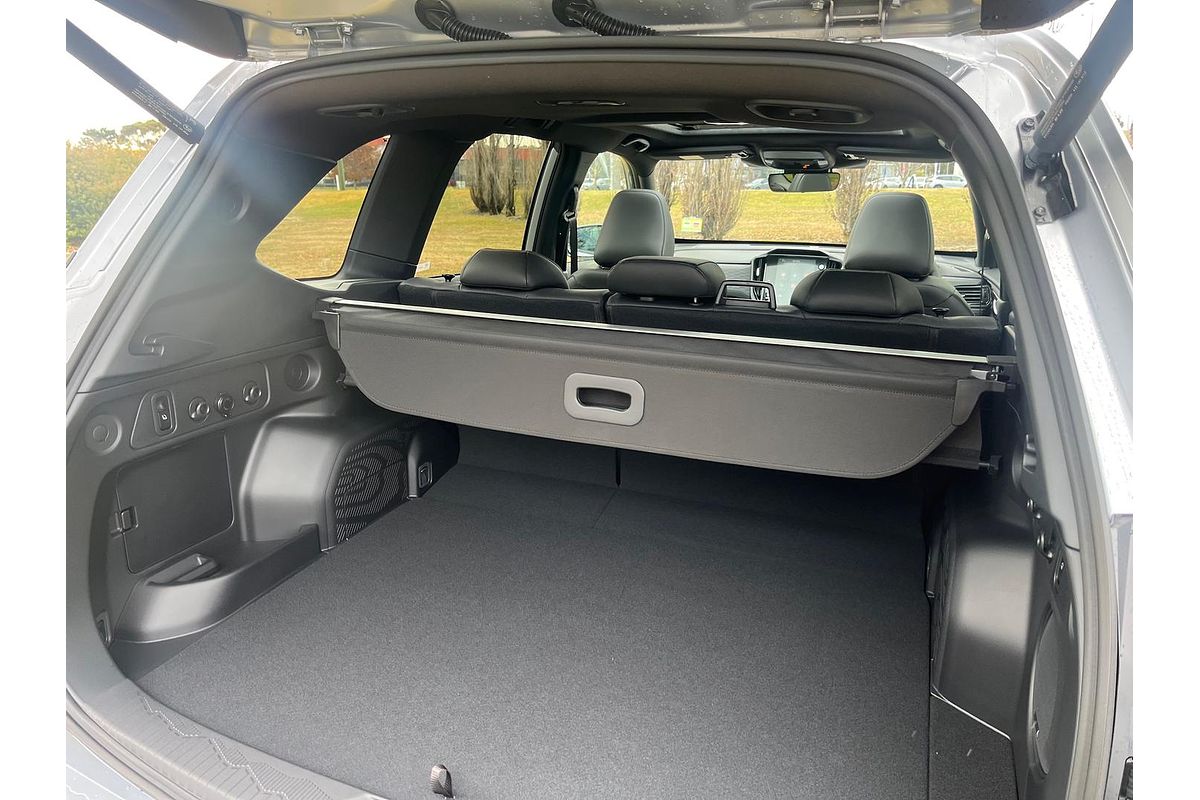 2025 Subaru Forester Hybrid Touring S6