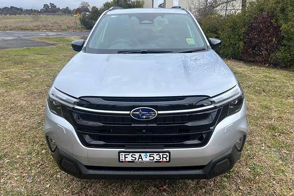 2025 Subaru Forester Hybrid Touring S6