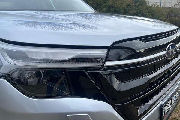 2025 Subaru Forester Hybrid Touring S6