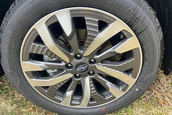 2025 Subaru Forester Hybrid Touring S6
