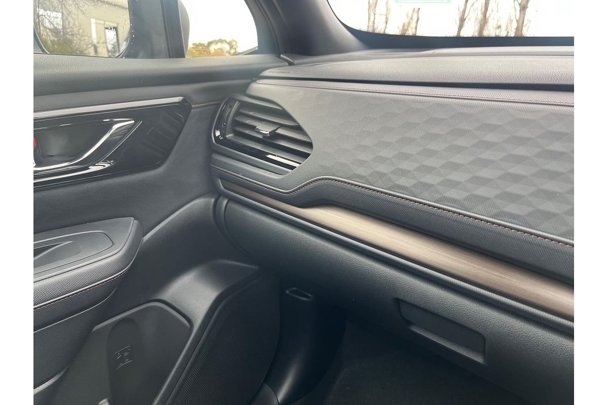 2025 Subaru Forester Hybrid Touring S6