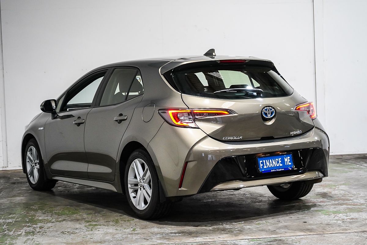 2018 Toyota Corolla SX Hybrid ZWE211R