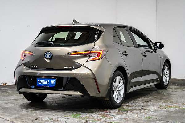 2018 Toyota Corolla SX Hybrid ZWE211R