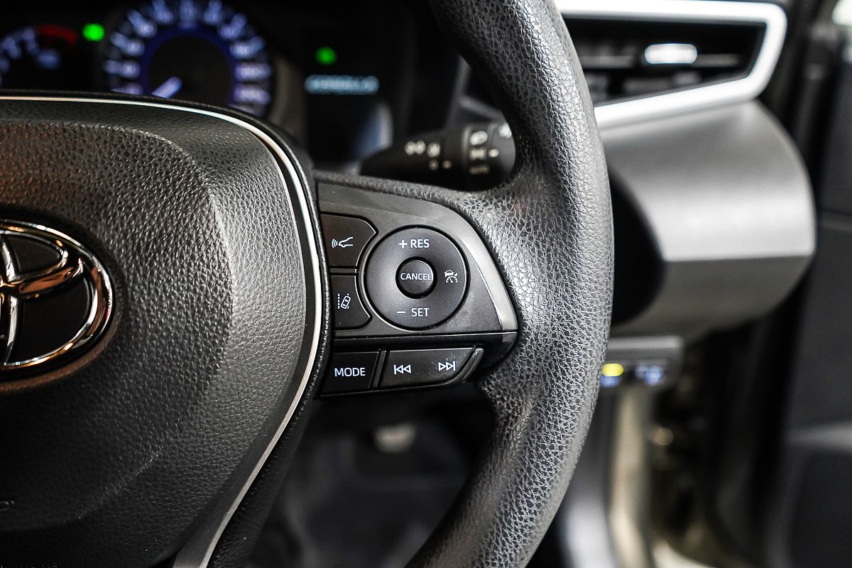 2018 Toyota Corolla SX Hybrid ZWE211R