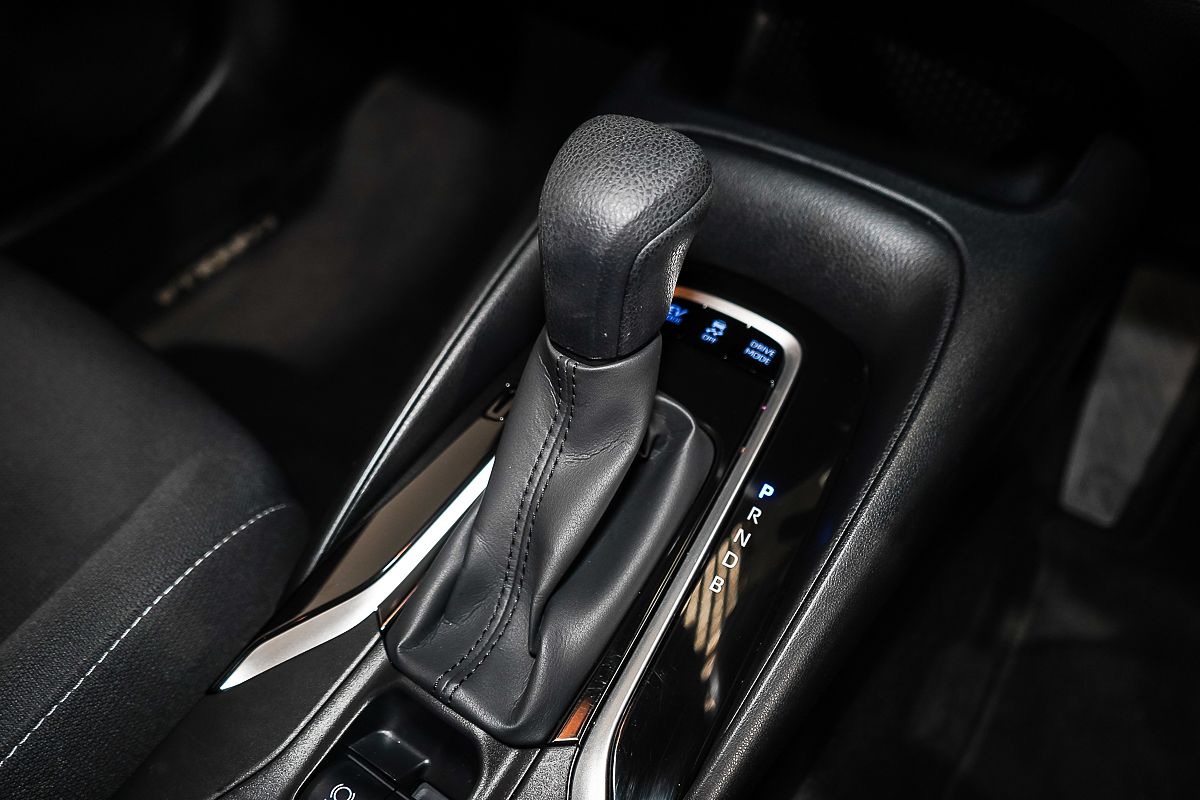 2018 Toyota Corolla SX Hybrid ZWE211R
