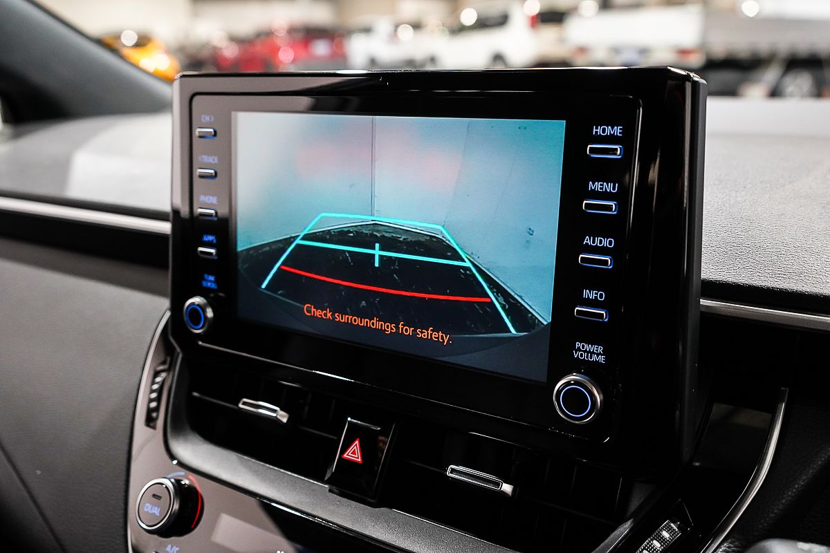 2018 Toyota Corolla SX Hybrid ZWE211R