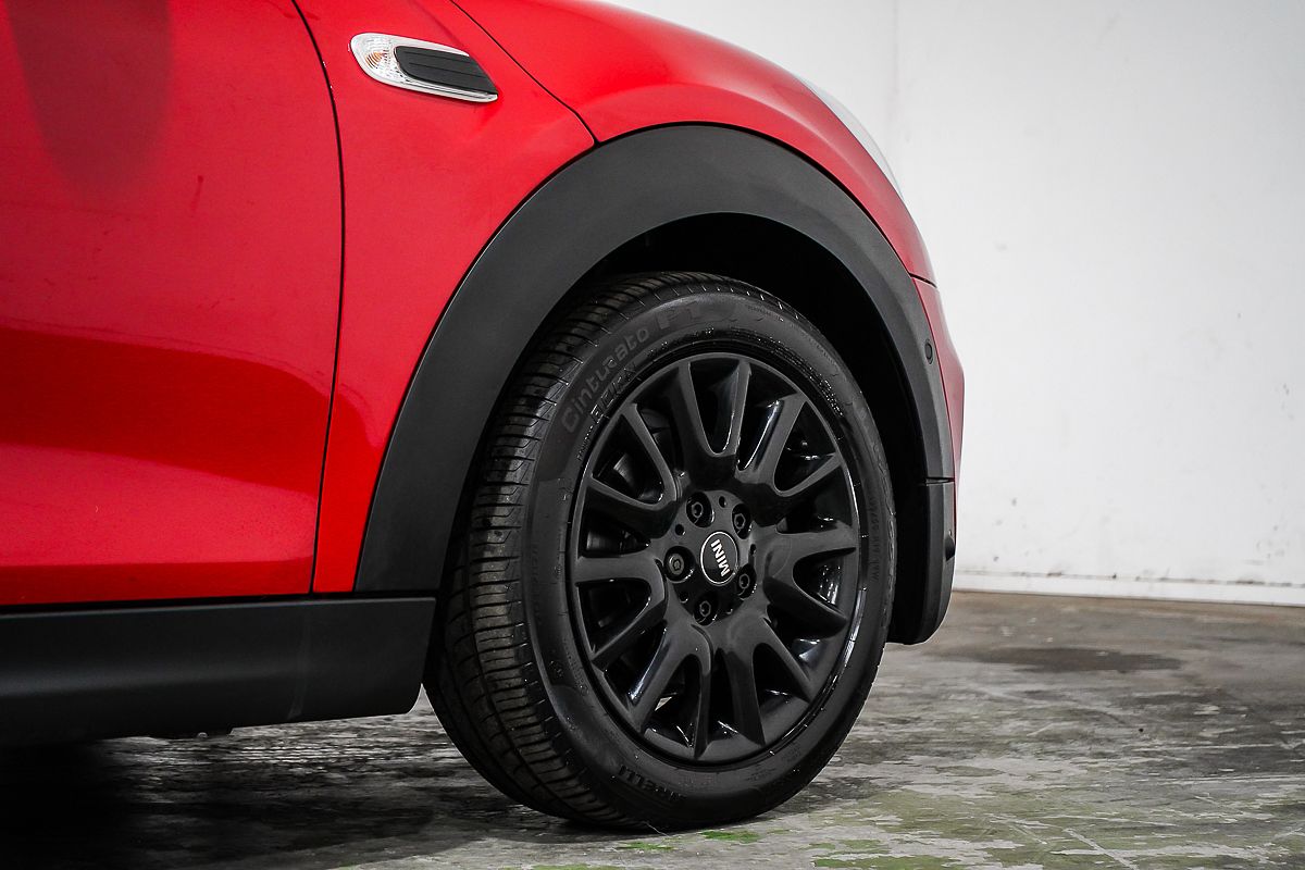 2019 MINI Hatch Cooper F55 LCI