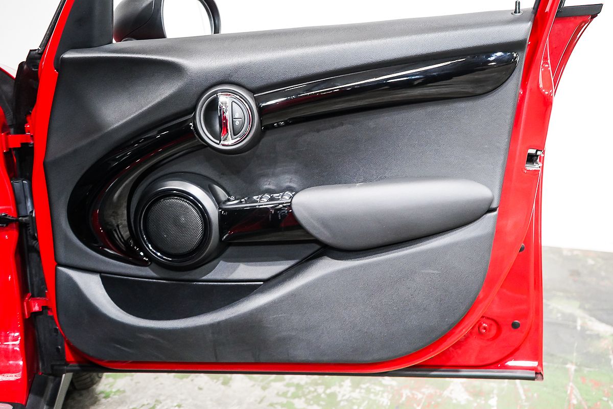 2019 MINI Hatch Cooper F55 LCI