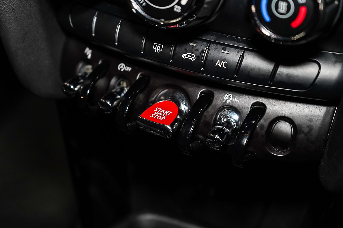 2019 MINI Hatch Cooper F55 LCI