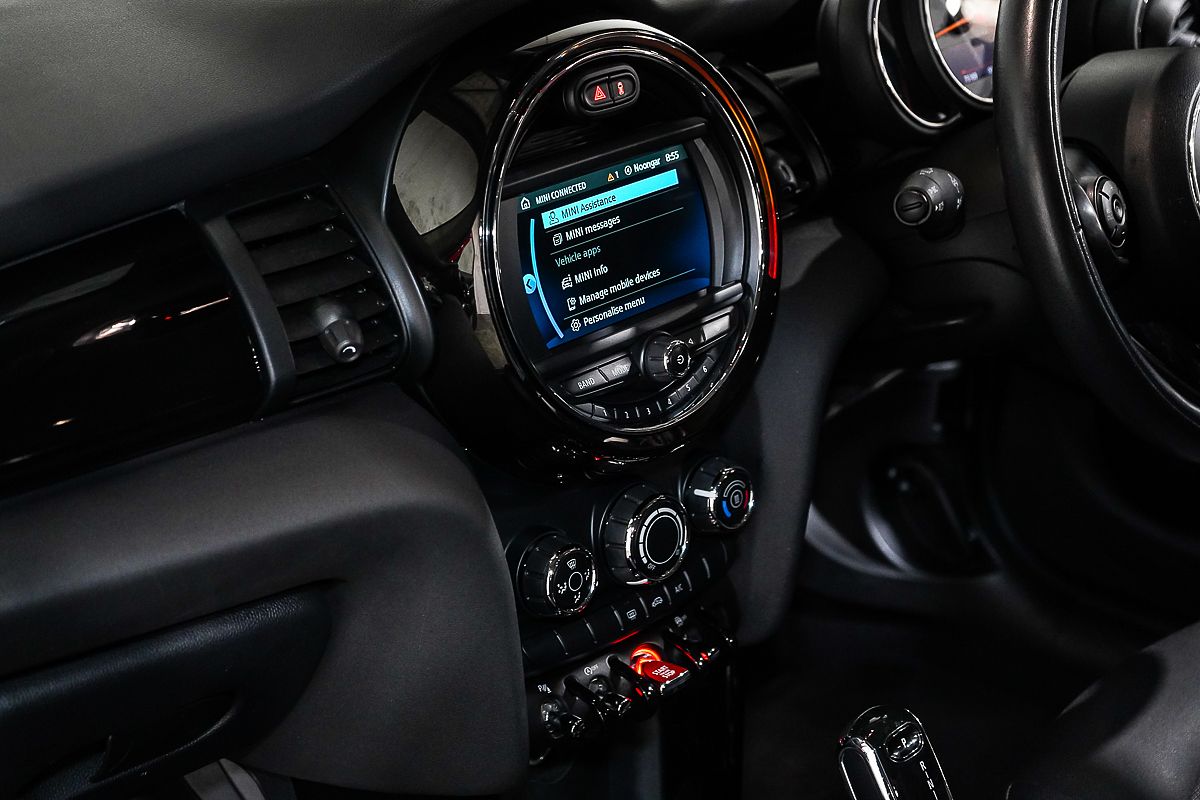 2019 MINI Hatch Cooper F55 LCI