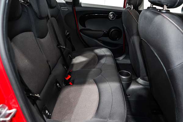 2019 MINI Hatch Cooper F55 LCI