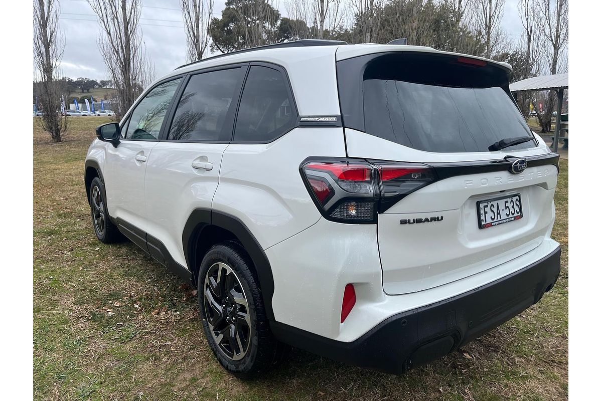 2025 Subaru Forester Touring S6