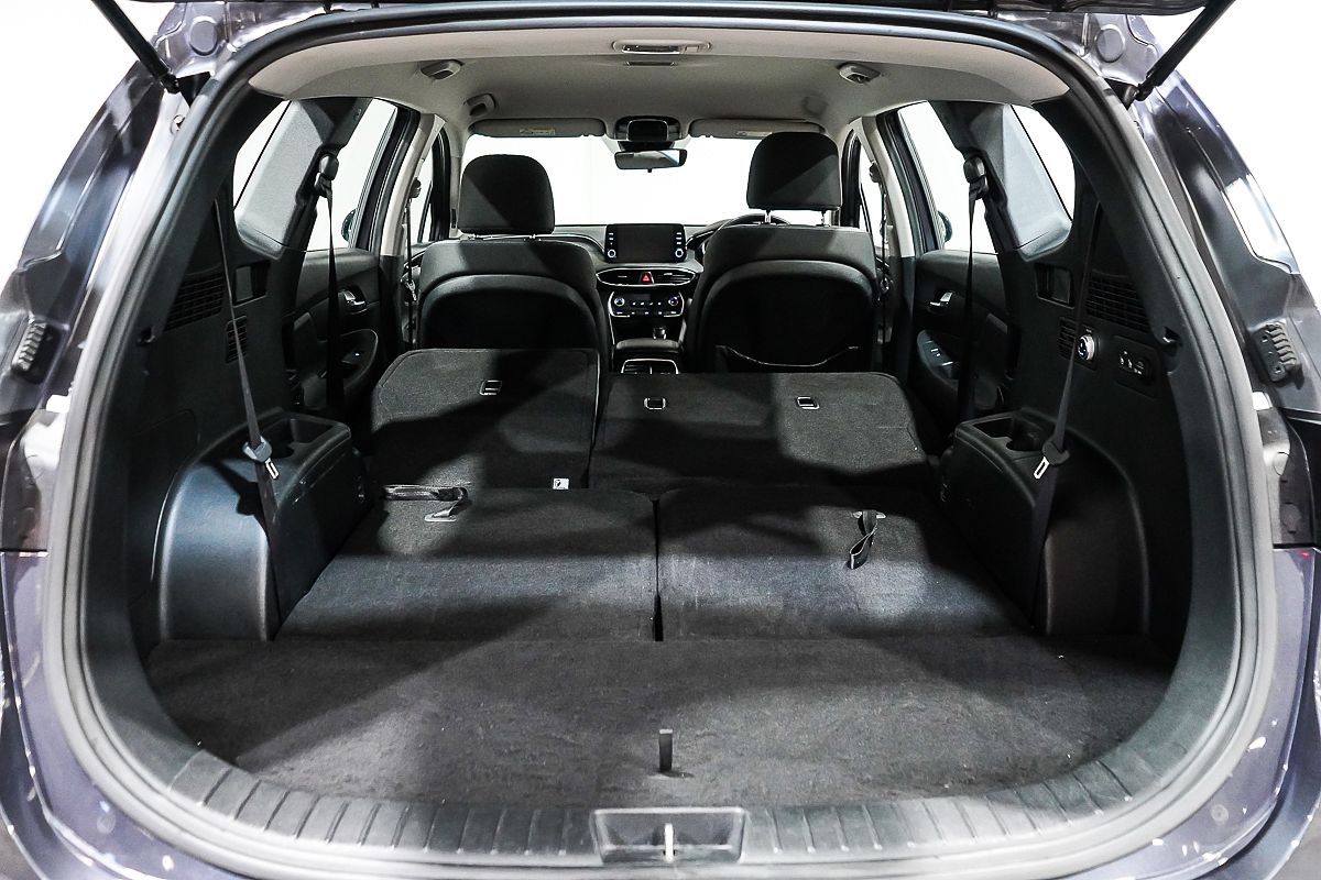 2021 Hyundai Santa Fe Active TM.V4