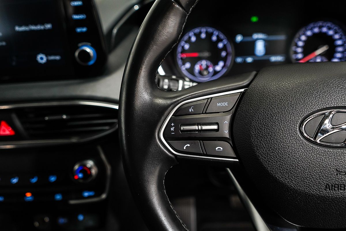 2021 Hyundai Santa Fe Active TM.V4
