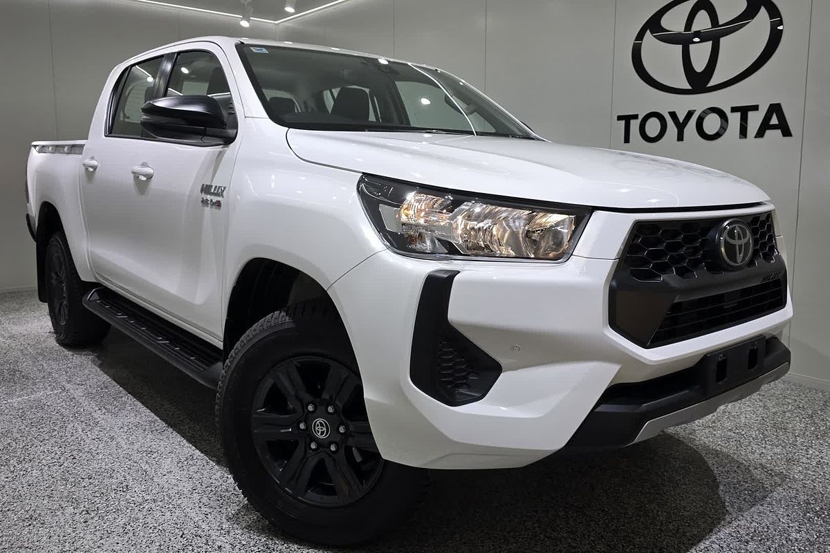 2024 Toyota Hilux Hilux 4x4 SR 2.8L T Diesel Automatic Double Cab GUN126R 4X4