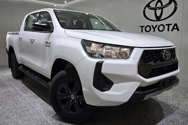 2024 Toyota Hilux Hilux 4x4 SR 2.8L T Diesel Automatic Double Cab GUN126R 4X4