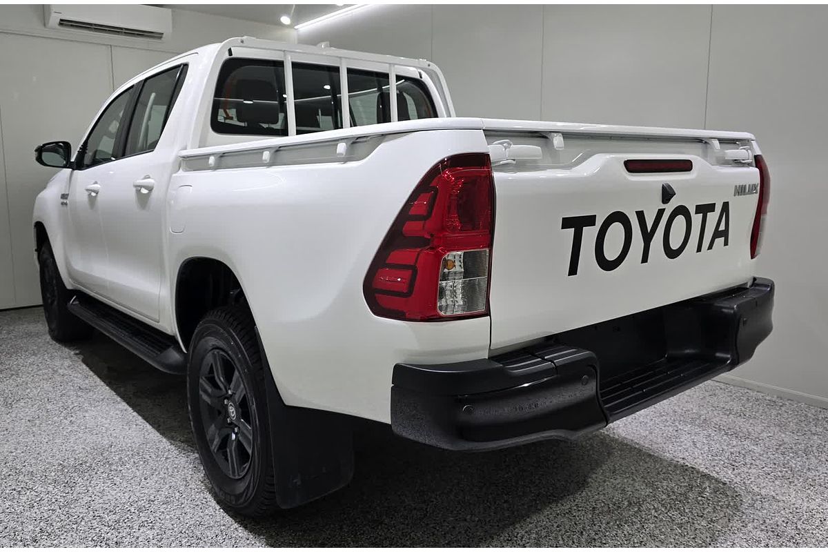 2024 Toyota Hilux Hilux 4x4 SR 2.8L T Diesel Automatic Double Cab GUN126R 4X4