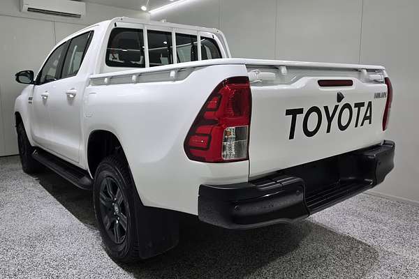 2024 Toyota Hilux Hilux 4x4 SR 2.8L T Diesel Automatic Double Cab GUN126R 4X4