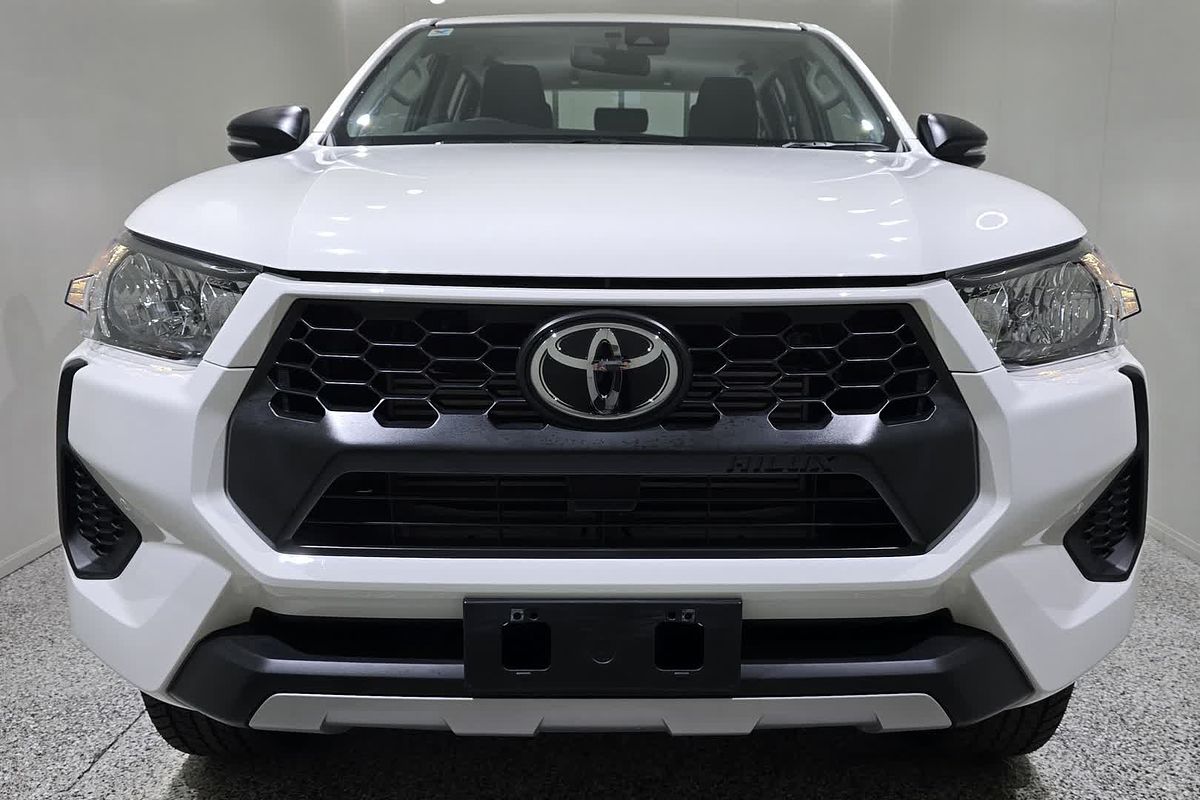 2024 Toyota Hilux Hilux 4x4 SR 2.8L T Diesel Automatic Double Cab GUN126R 4X4