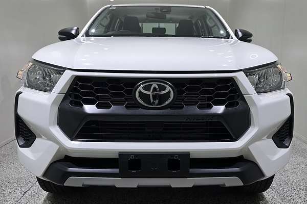 2024 Toyota Hilux Hilux 4x4 SR 2.8L T Diesel Automatic Double Cab GUN126R 4X4