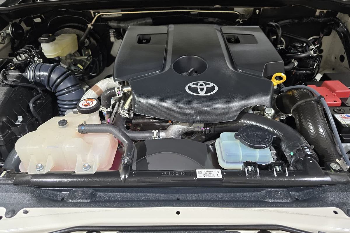 2024 Toyota Hilux Hilux 4x4 SR 2.8L T Diesel Automatic Double Cab GUN126R 4X4
