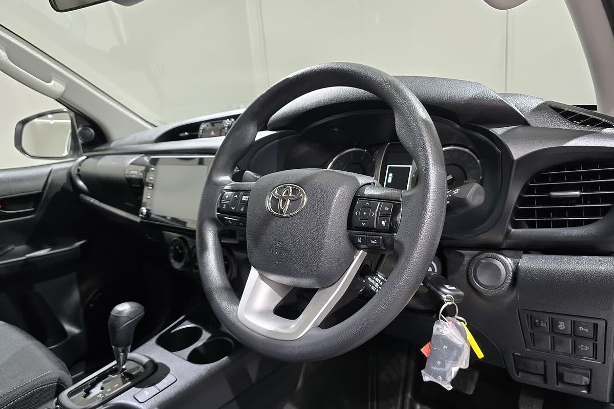 2024 Toyota Hilux Hilux 4x4 SR 2.8L T Diesel Automatic Double Cab GUN126R 4X4
