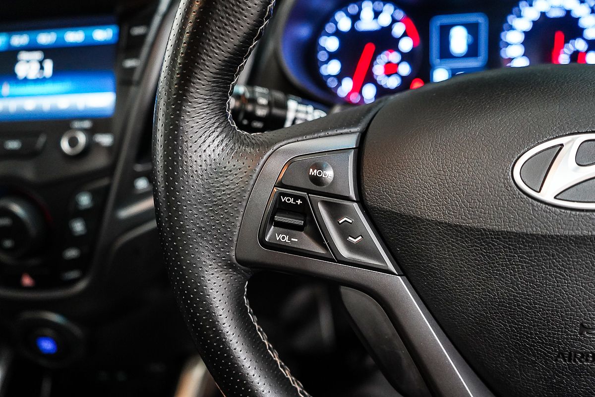 2017 Hyundai Veloster SR Turbo FS5 Series II