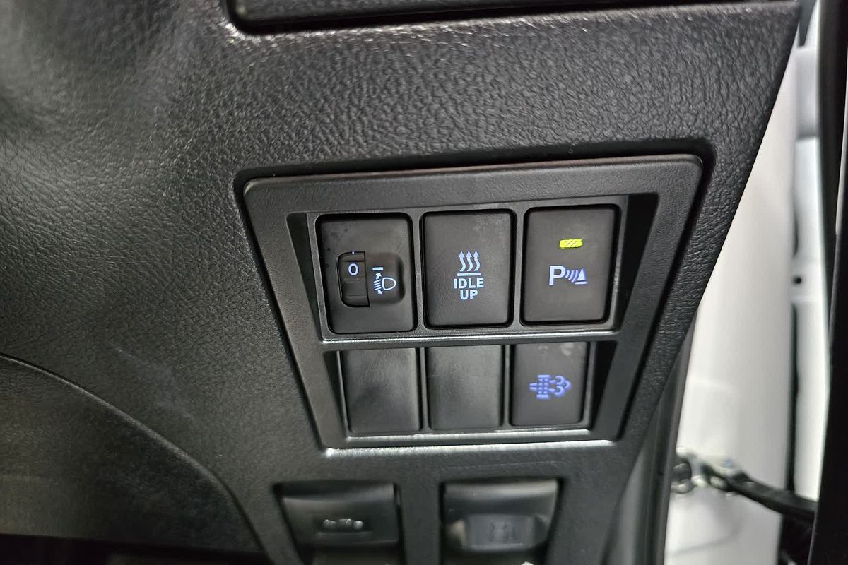 2024 Toyota Hilux Hilux 4x4 SR 2.8L T Diesel Automatic Double Cab GUN126R 4X4