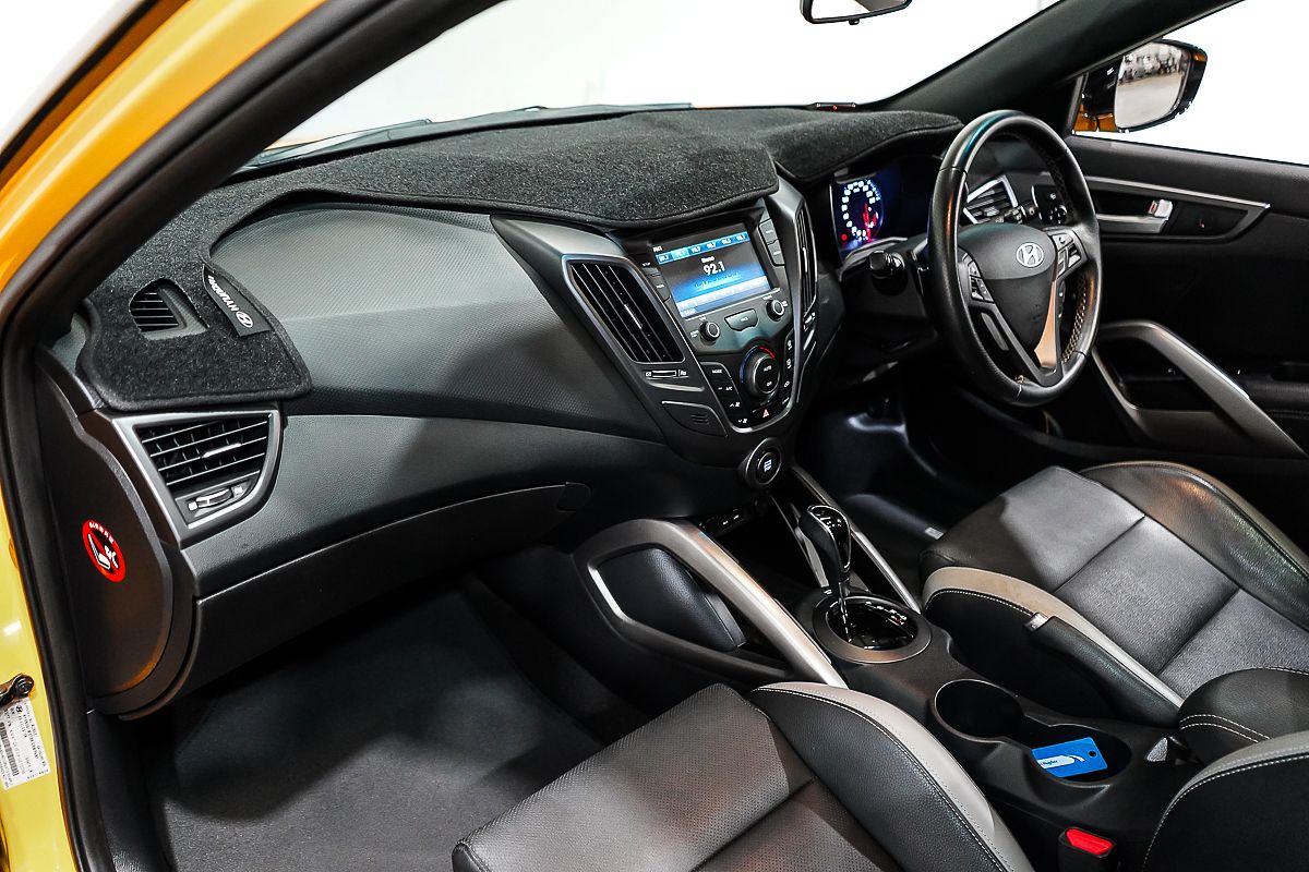 2017 Hyundai Veloster SR Turbo FS5 Series II