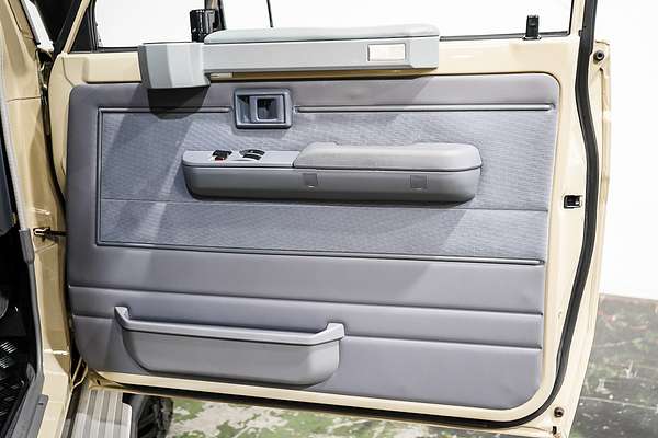 2023 Toyota Landcruiser GXL Troopcarrier VDJ78R