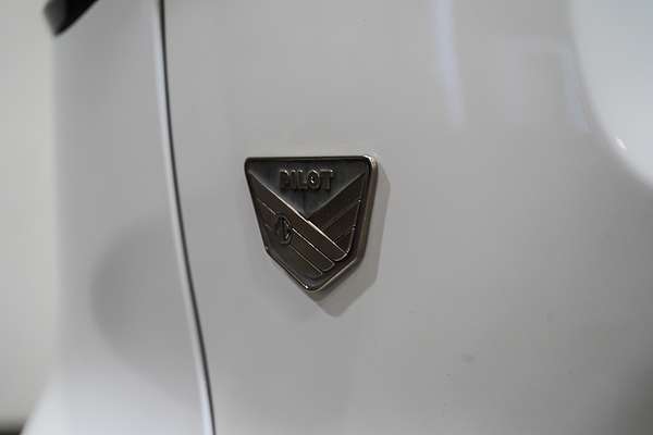 2021 MG HS Core SAS23