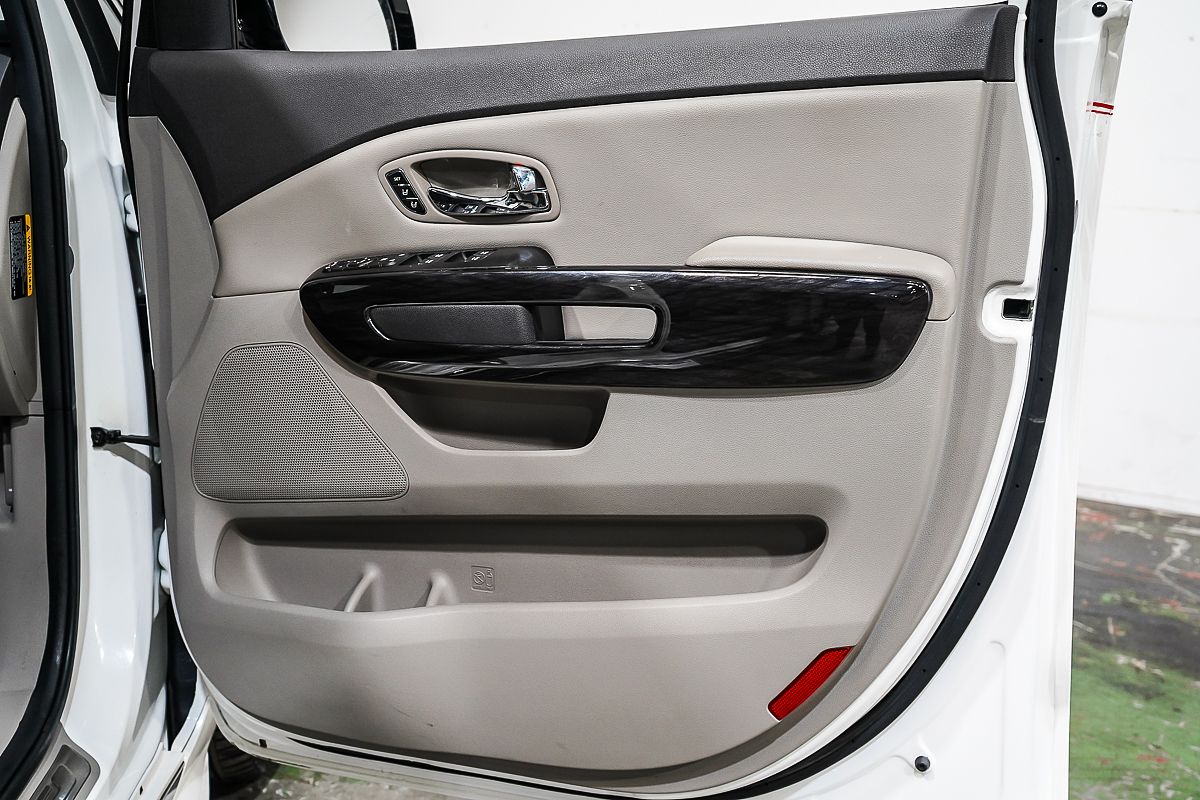 2016 Kia Carnival Platinum YP