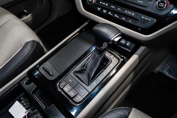 2016 Kia Carnival Platinum YP
