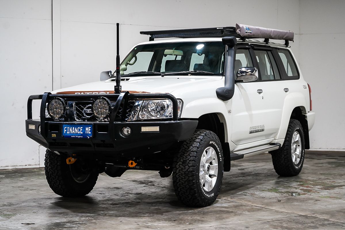 2015 Nissan Patrol ST Y61