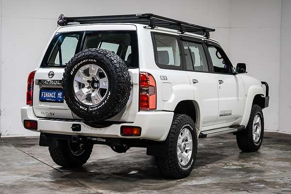 2015 Nissan Patrol ST Y61